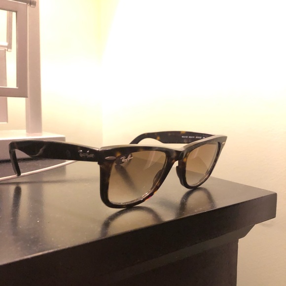 Women's RayBans - Picture 1 of 4
